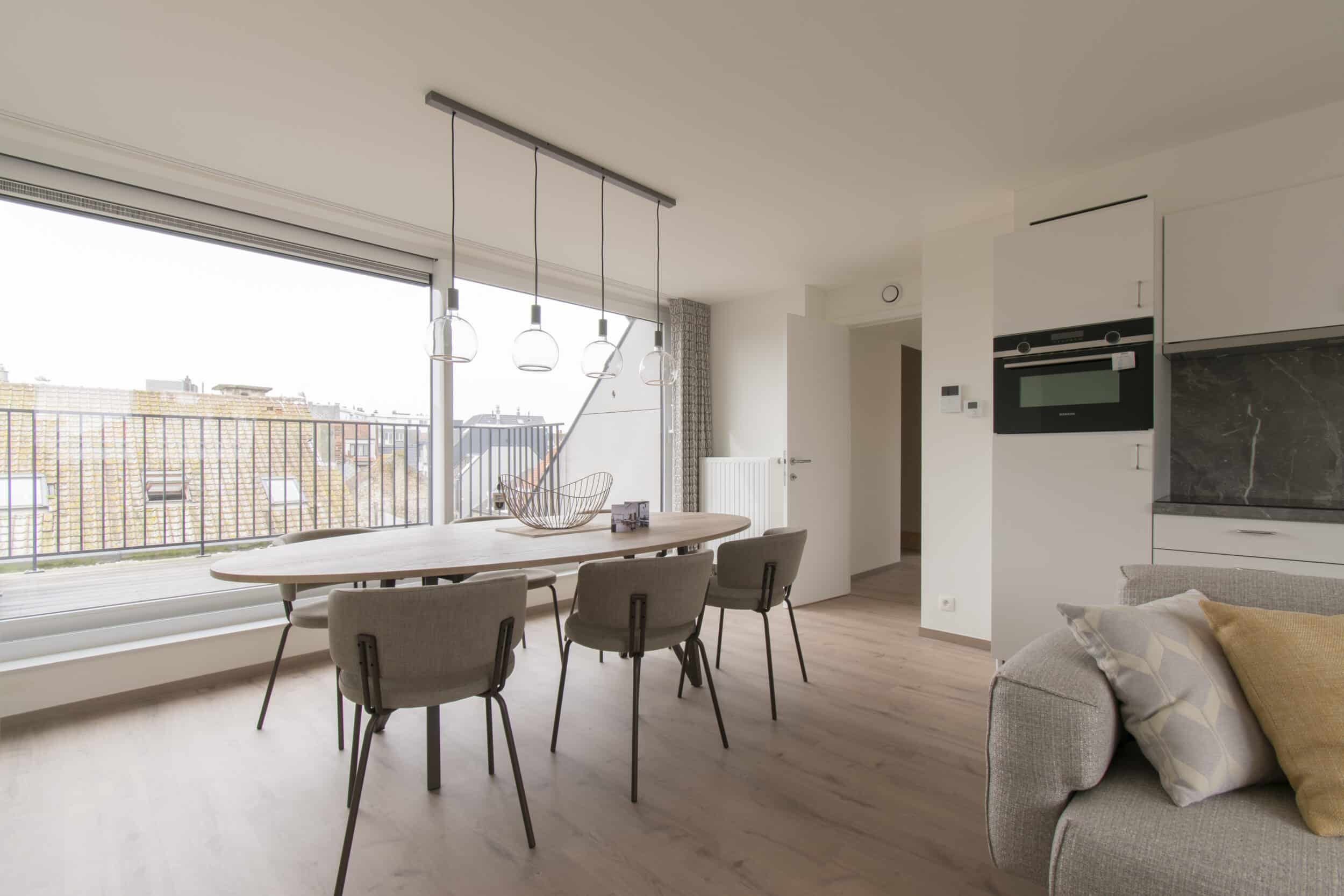 eettafel + terras Sint-Paulus